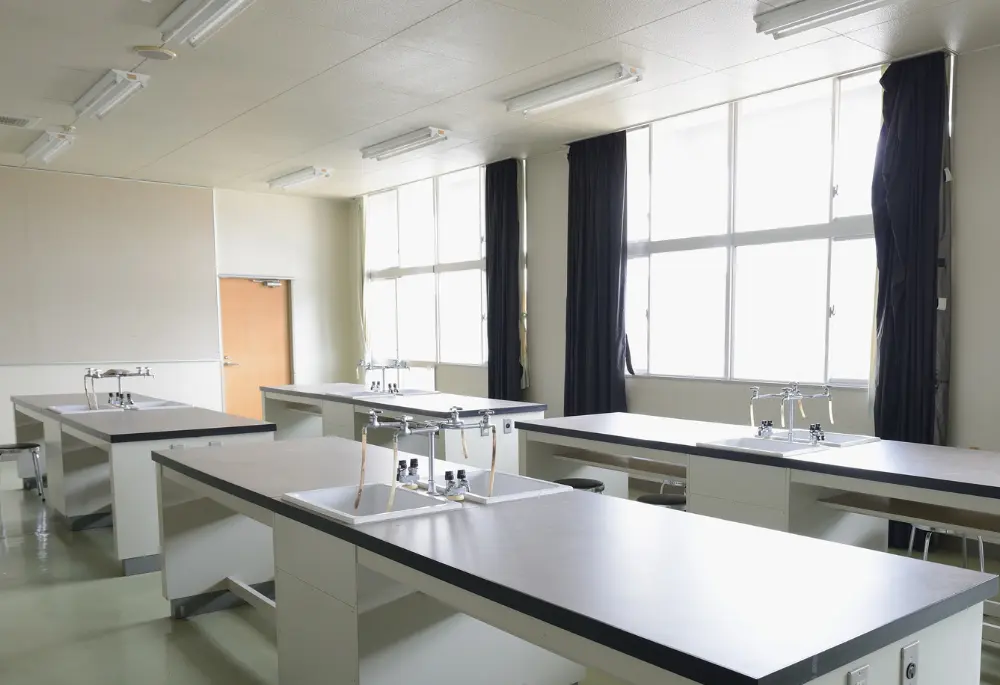 Laboratorium w szkole