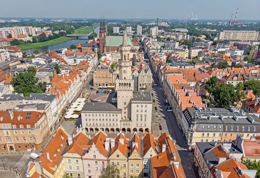 Panorama Opola z miejscami do dezynfekcji chemicznej instalacji.